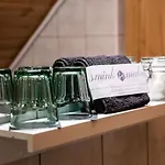 Hetenyi Apartmanhaz Es Birtok بيت ضيافة