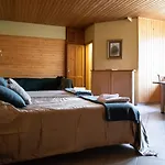 Hetenyi Apartmanhaz Es Birtok 4*