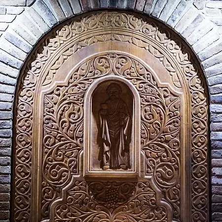 Hetenyi Apartmanhaz Es Birtok