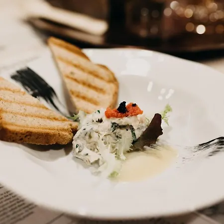 Πανσιόν Hetenyi Apartmanhaz Es Birtok 4*