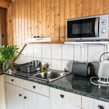Hetenyi Apartmanhaz Es Birtok 4*