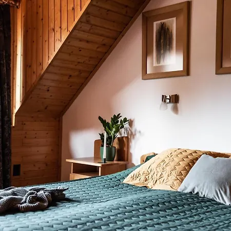 Hetenyi Apartmanhaz Es Birtok Gasthof Mecseknádasd