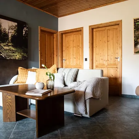 Penzion Hetenyi Apartmanhaz Es Birtok