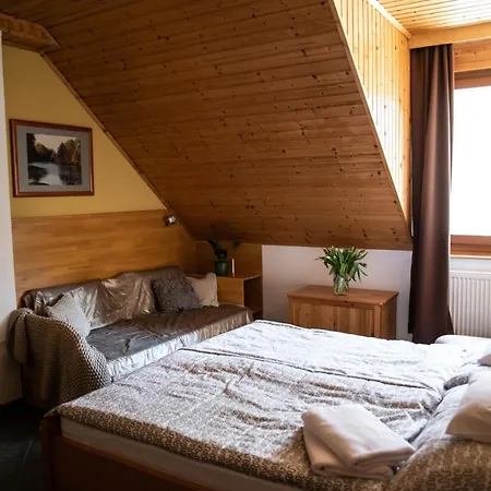 Guest house Hetenyi Apartmanhaz Es Birtok Mecseknadasd