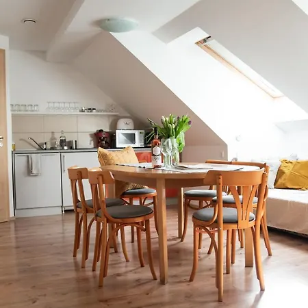 Gasthof Hetenyi Apartmanhaz Es Birtok Mecseknádasd