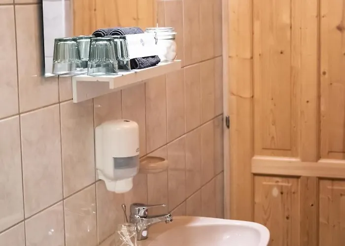 Penzion Hetenyi Apartmanhaz Es Birtok