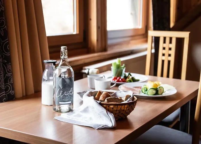 Hetenyi Apartmanhaz Es Birtok Penzion 4*