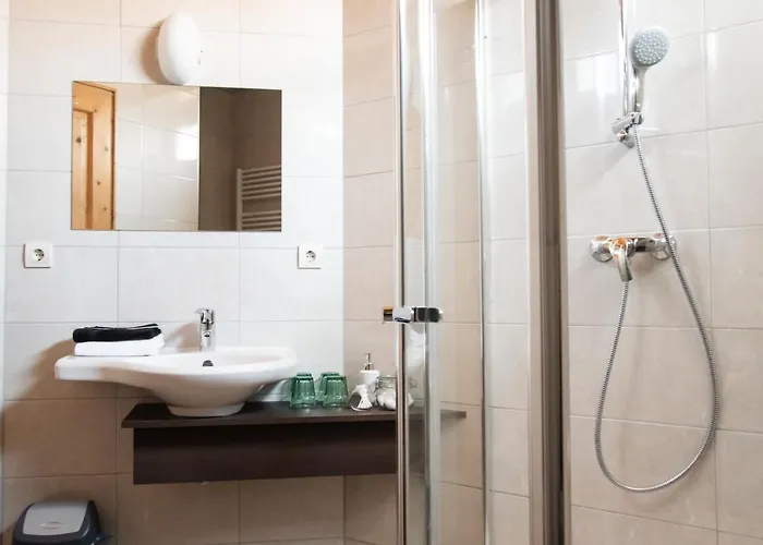 Hetenyi Apartmanhaz Es Birtok Penzion