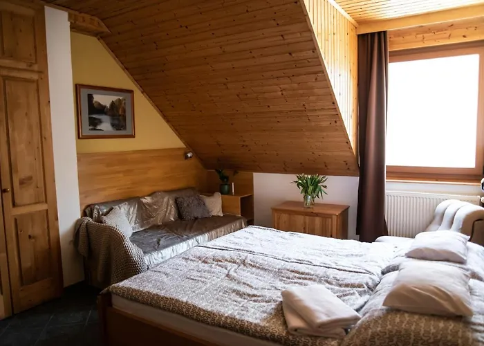 Penzion Hetenyi Apartmanhaz Es Birtok Mecseknádasd