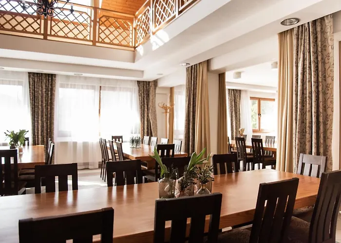 Penzion Hetenyi Apartmanhaz Es Birtok 4*